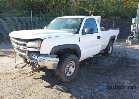 2006 Chevrolet Silverado K2500 Heavy Duty from USA, damaged, VIN 1GCHK24U26E219852